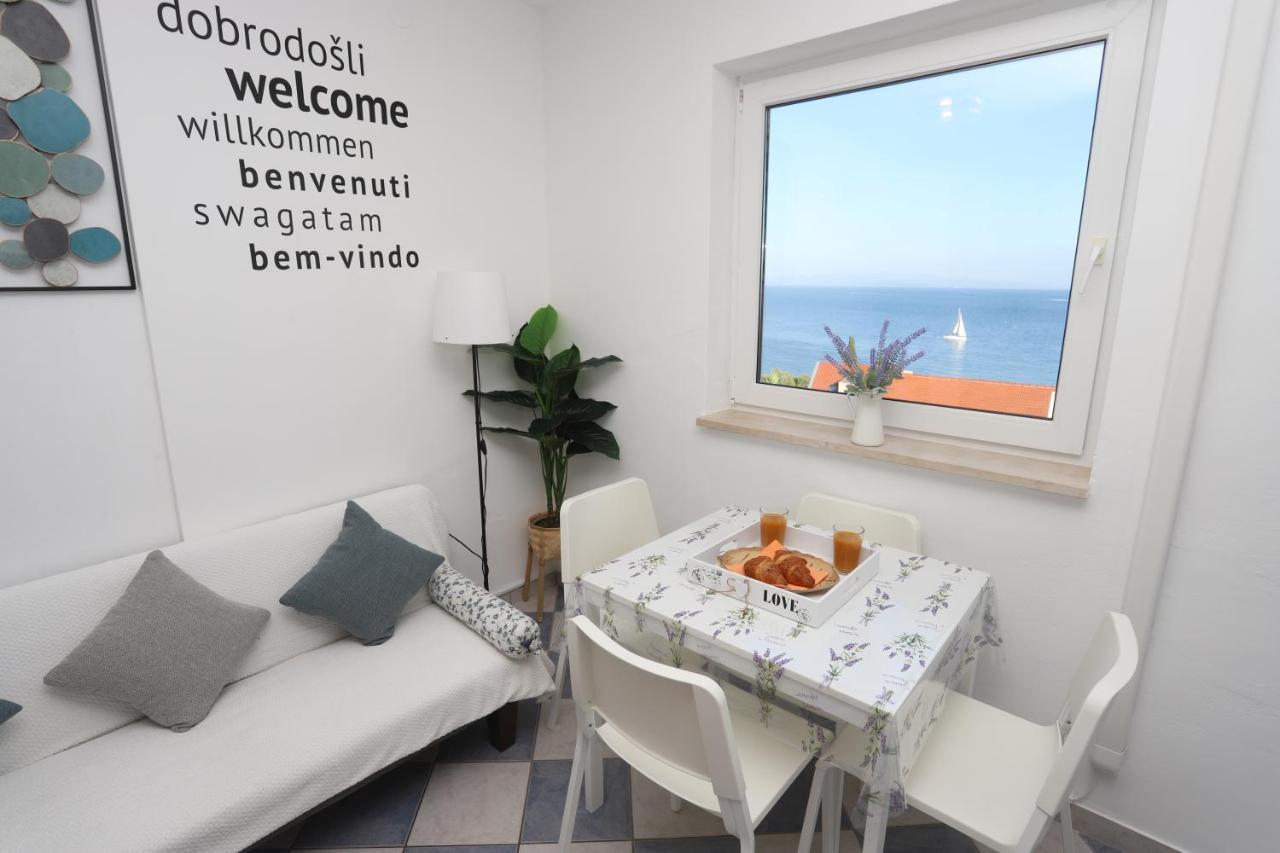 Apartment Relaxing Sea View, Okrug Gornji Zewnętrze zdjęcie