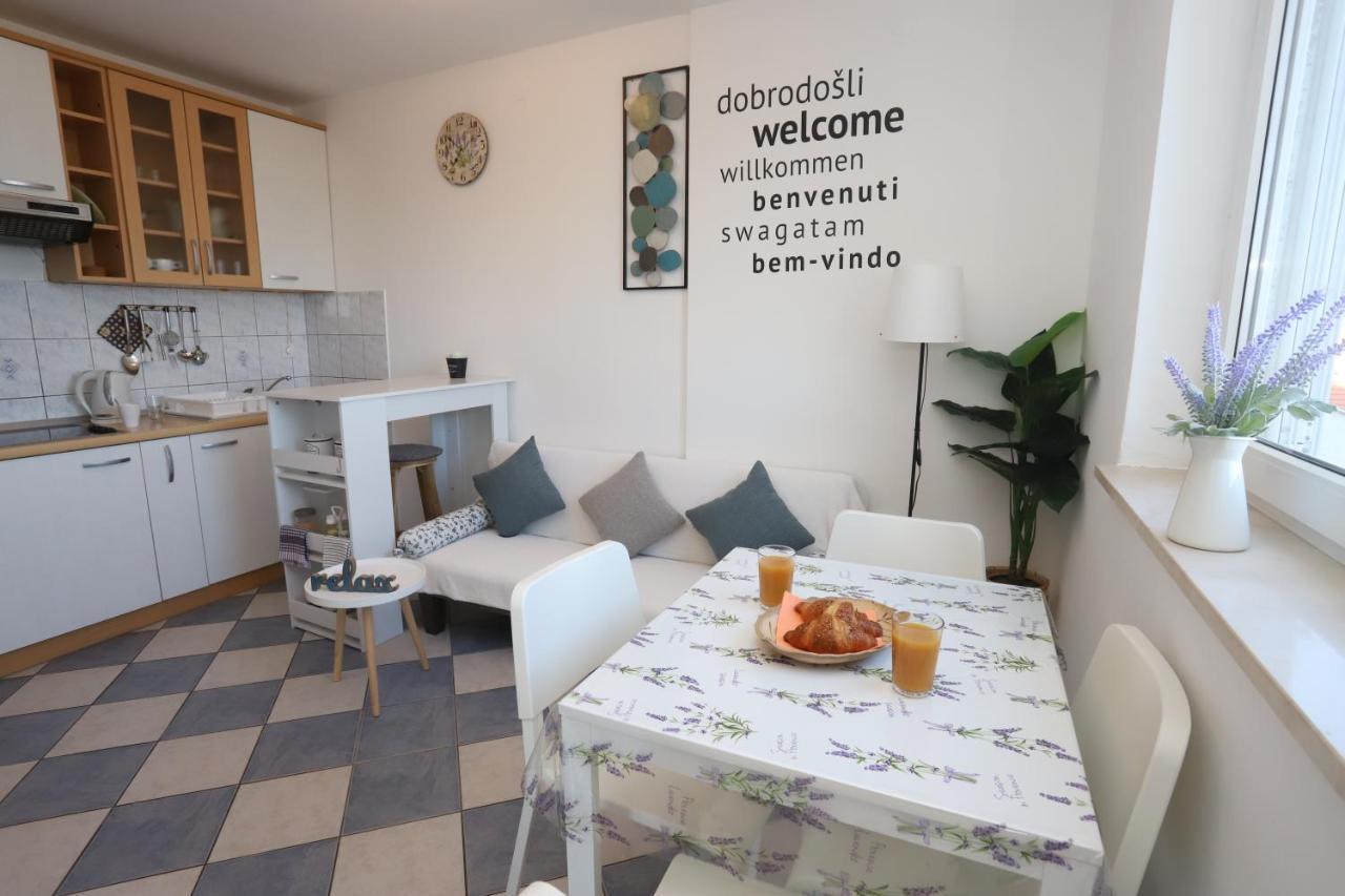 Apartment Relaxing Sea View, Okrug Gornji Zewnętrze zdjęcie